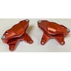 paire d'étrier avant rouge Beringer TRX 450