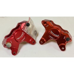 paire d'étrier avant rouge Suzuki LTR