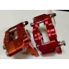 paire d'étrier avant rouge Suzuki LTR