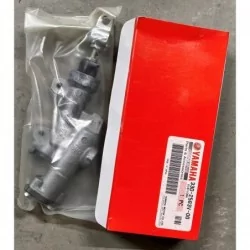 Maître-cylindre de frein...