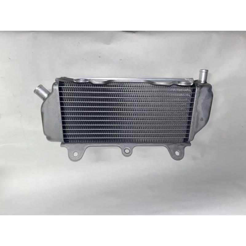 RADIATEUR COMPLET DROIT RADIATEUR COMPLET DROIT