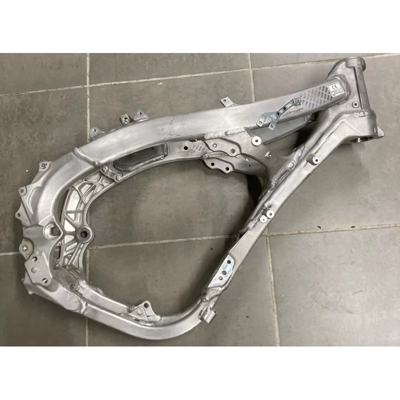 cadre neuf 450 YZF 2017 cadre neuf 450 YZF 2017